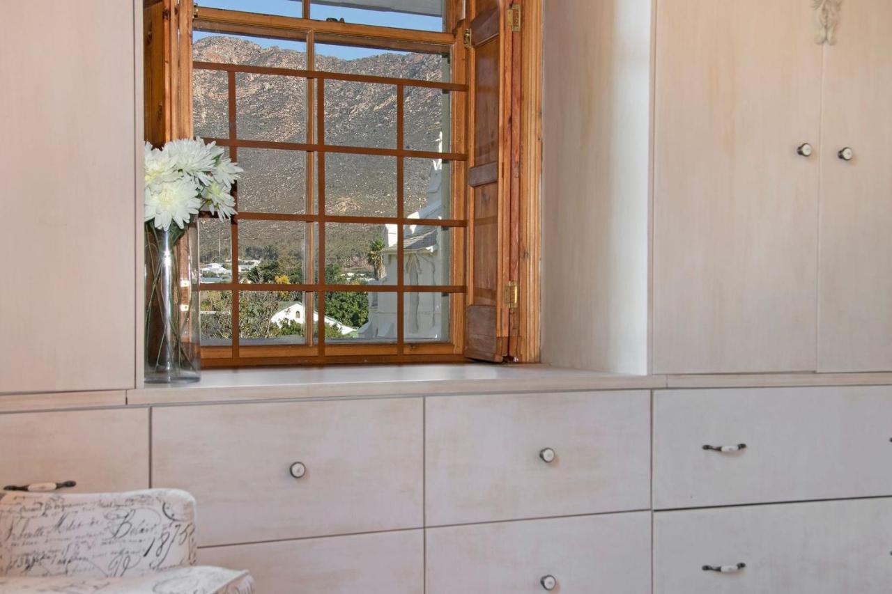 דירות J'S Audacious Living Montagu Self Catering מראה חיצוני תמונה