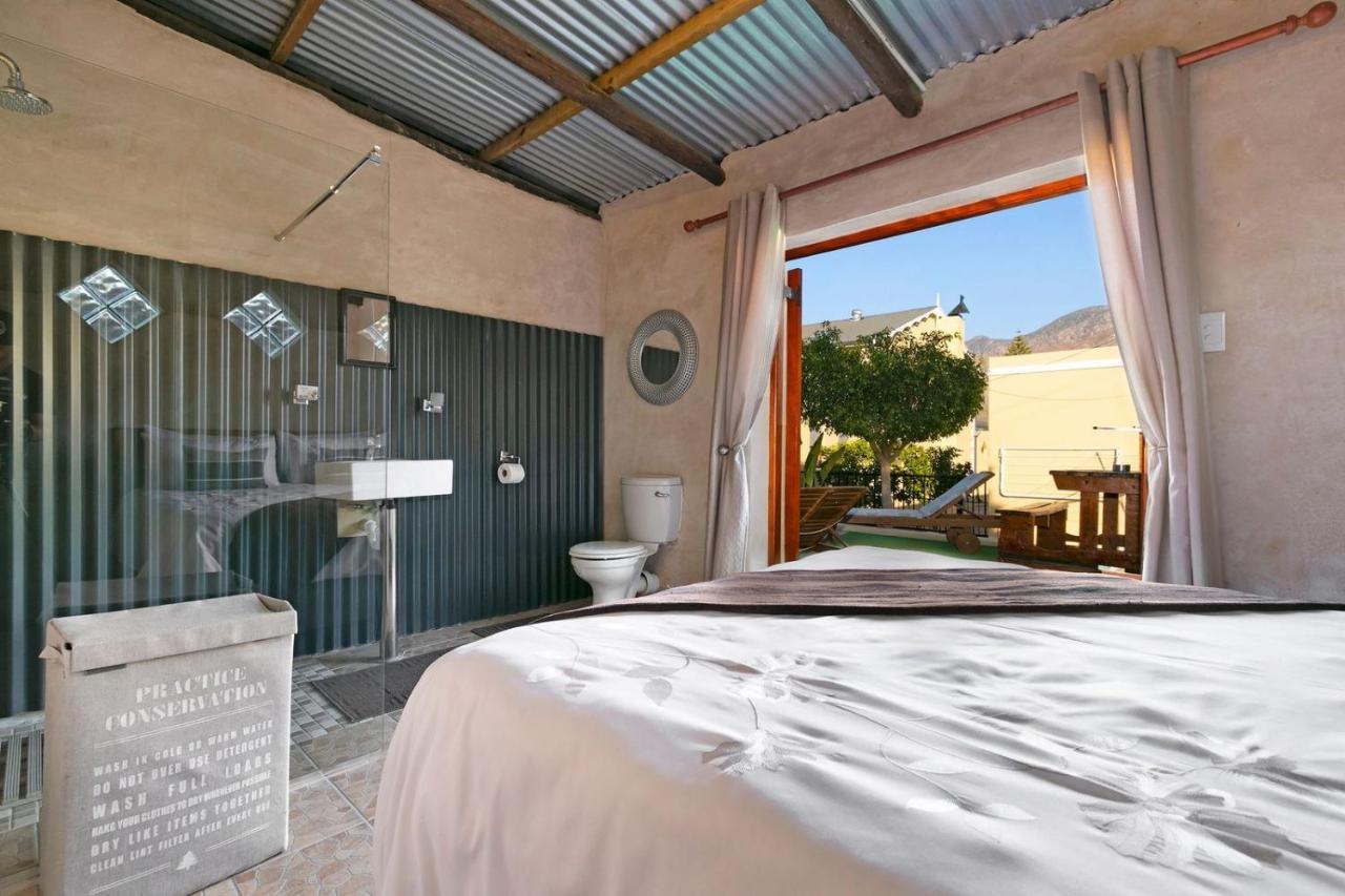 דירות J'S Audacious Living Montagu Self Catering מראה חיצוני תמונה